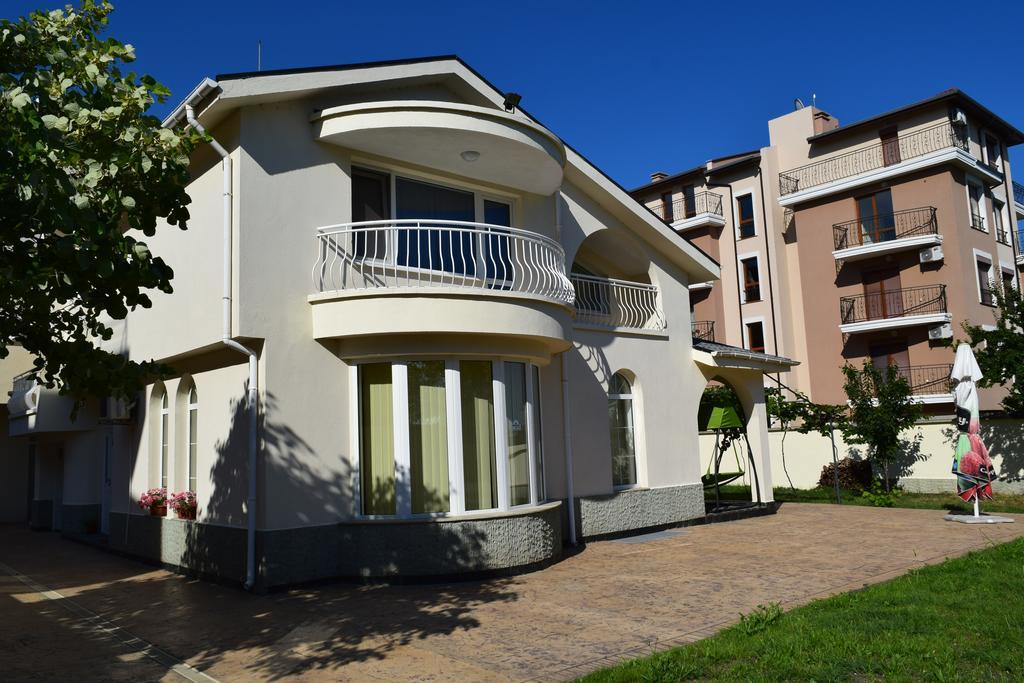 Hotel Eva Ravda Extérieur photo