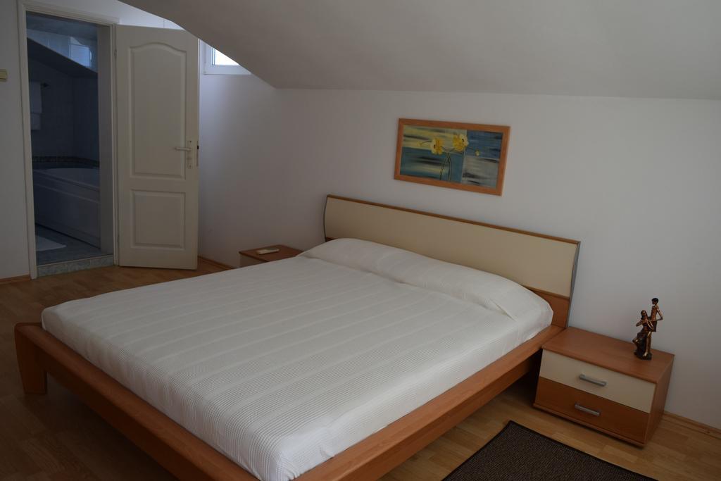 Hotel Eva Ravda Extérieur photo